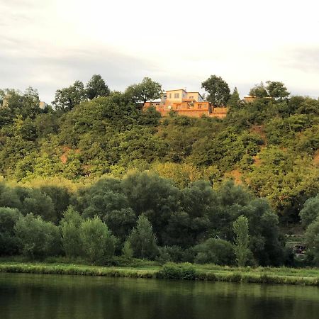 Chatka A Vyhlídka nad řekou Zdiby Exteriér fotografie